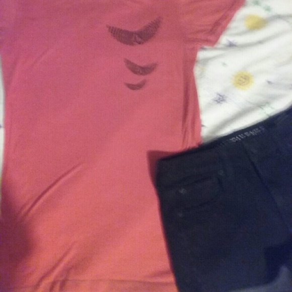 AE Shorts NWT & Volcom Tee - Picture 6 of 8